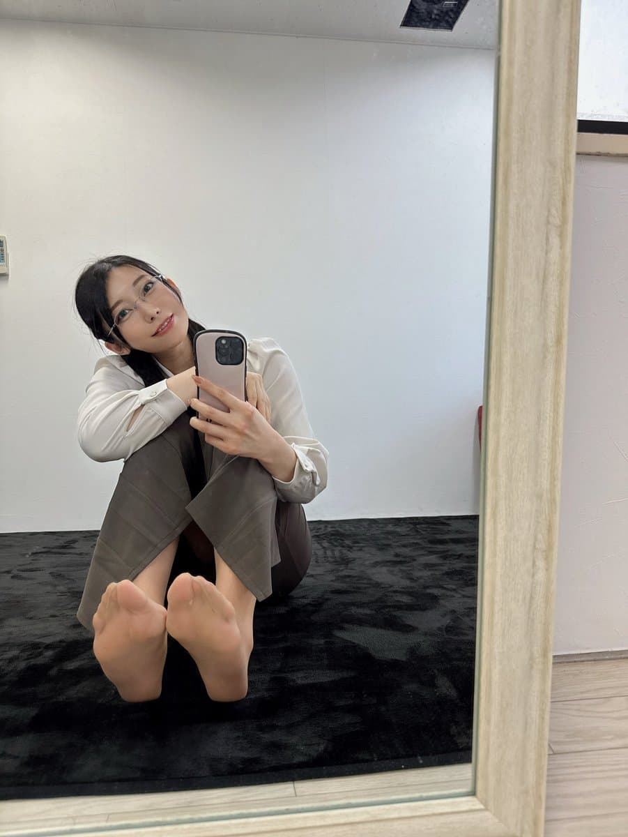 守屋よしの、どう見てもドスケベで助かる 9-1